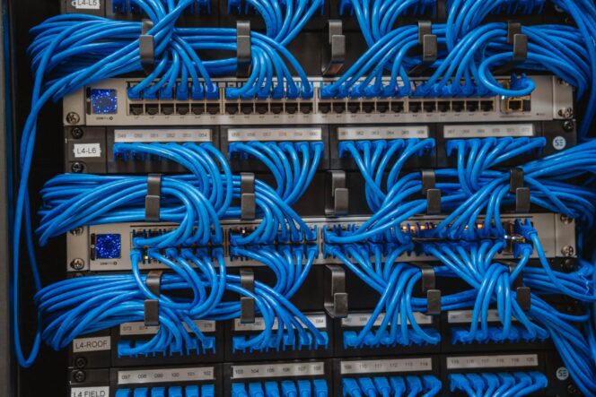 32-INSIGHTELECTRICAL-COMMOTIONMEDIA